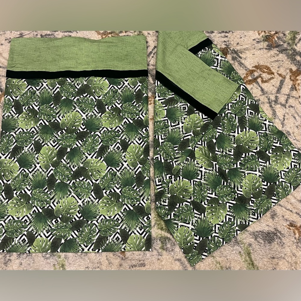 Set of 2 Handmade Tropical Leaf Pillow Cases 20x30 Monstera